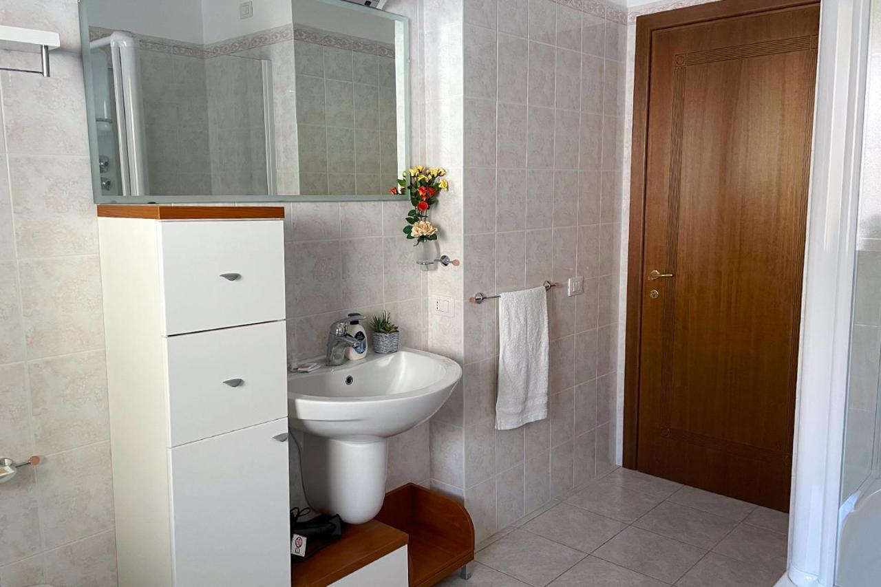 Aristanis Home Vacation Apartment Ористано Экстерьер фото